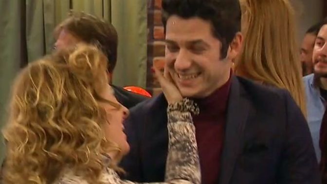 Sevgiline para yedirir misin?