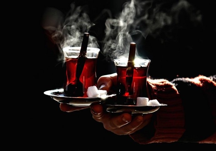 Yazın favoriniz hangisi! Buzlu çay mı, Sıcak çay mı?