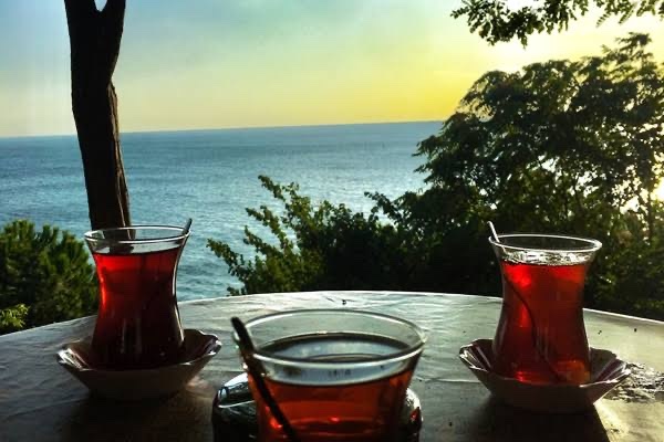 Günaydınnn..☀️🍬 Bayramın 3. gününde hangi içecekle başladınız ?