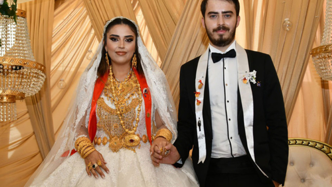 Bu zamanda en yakın arkadaşa çeyrek takılmaz mı?