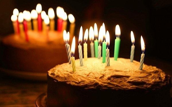 Pastaya yaşınız kadar mum koyuyor musunuz?