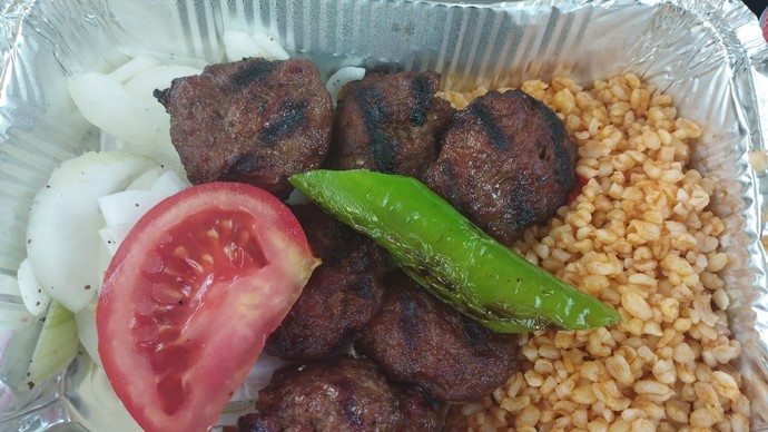 6 köfte yedim, 400 TL hesap ödedim. Bu gece nasıl uyurum?