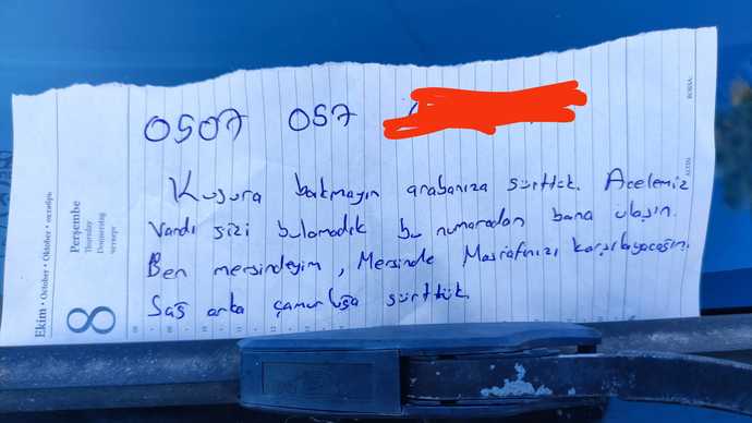 Arabama park halinde sürtmüşler ve böyle de not bırakmışlar. Bunun masrafı ne olur?