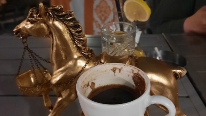 Kahvenin yanına en iyi ne gider?