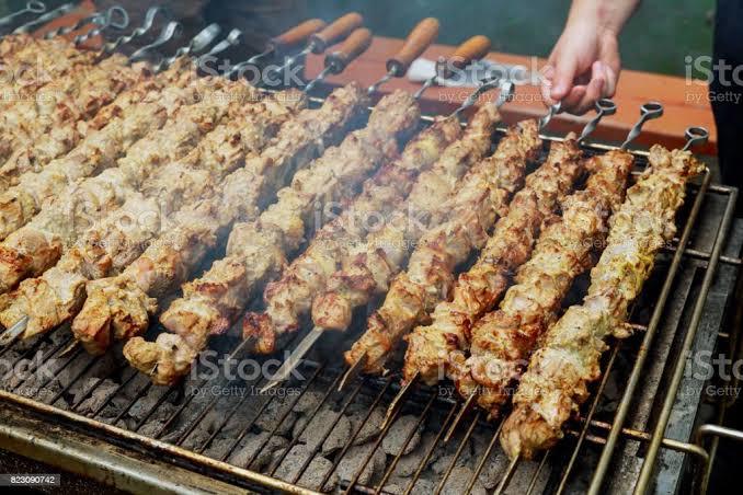 Bir oturuşta kaç şiş kebap yersiniz?