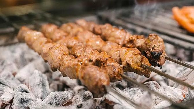 Bir oturuşta kaç şiş kebap yersiniz?
