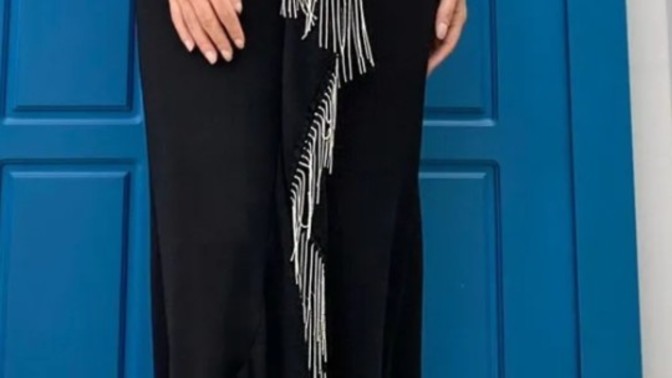 Bu elbise nasıl, almak istiyorum?