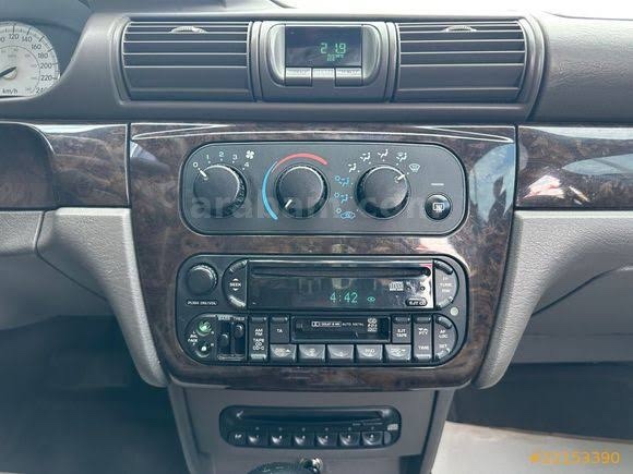 Chrysler orjinal radyosunu çıkartıp yerine başka bir teyp takınca sorun çözülür mü?