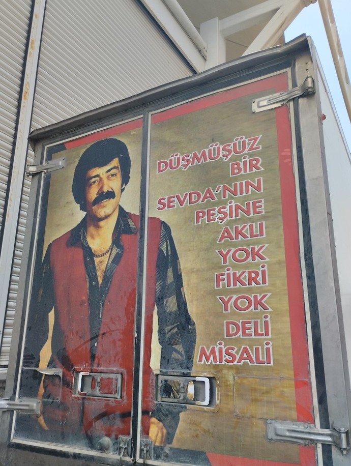 Gördüğünüz en iyi araba arkası yazı neydi?
