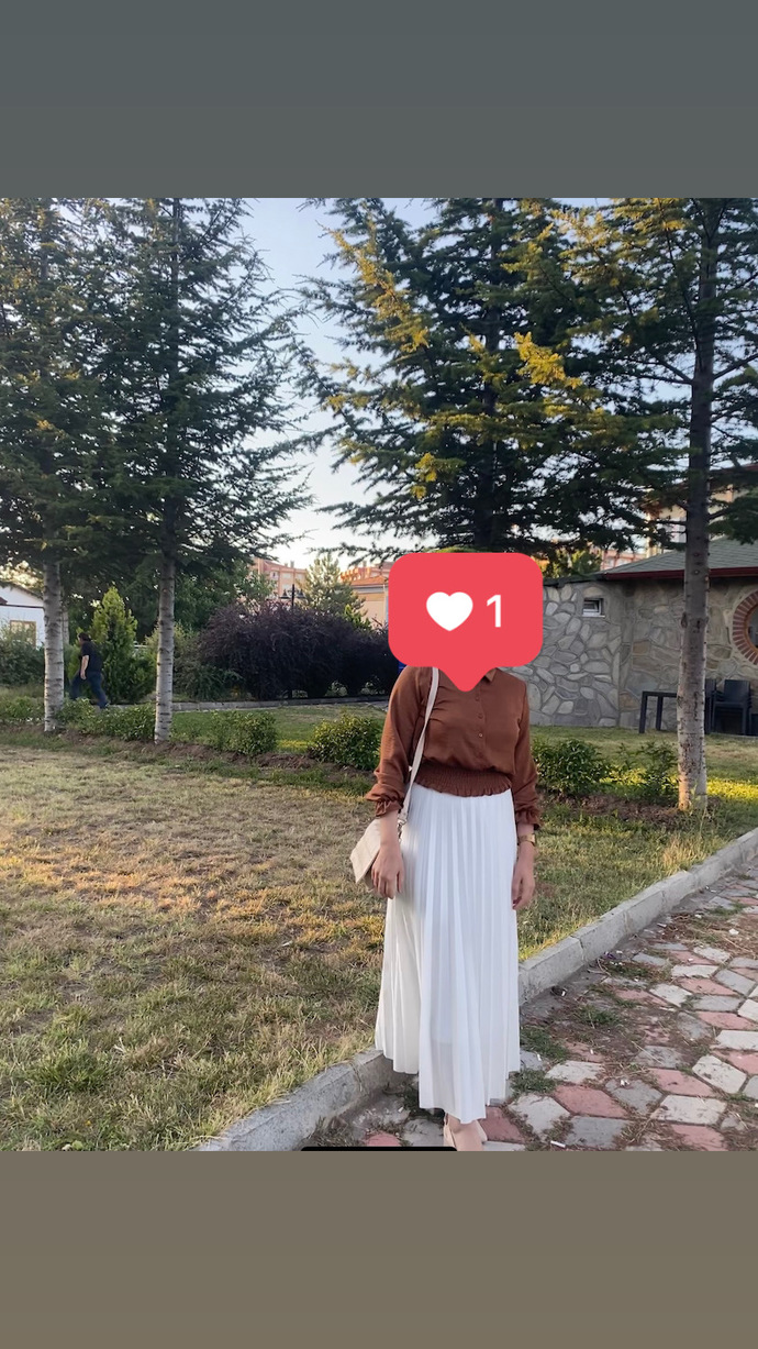 Bu eteği günlük ve spor olarak nasıl kombinlerim?