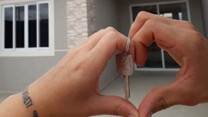 Kendi evini satın almak için para biriktiriyor musun?