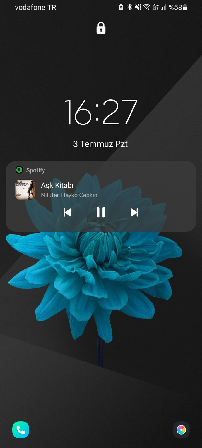 Telefon kilit ekranınızda ne var?