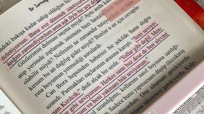 Kitap okurken beğendiğiniz yerlerin altını, üstünü çiziyor musunuz?
