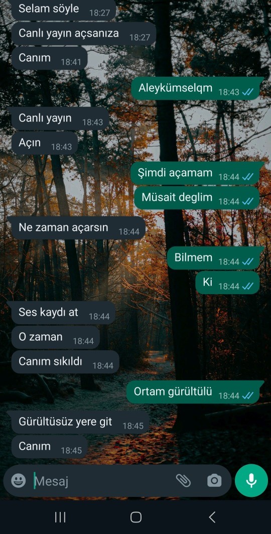 Konuşması biraz sıkıcı, sizce bu kızla olur mu?