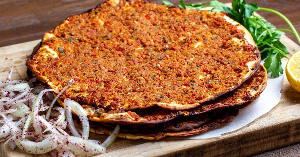 Senden lahmacunuma sponsor olur mu, söyleyeyim mi?