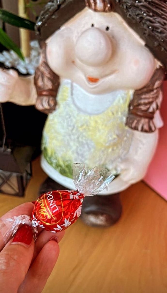 😋🍫🍫🍫
