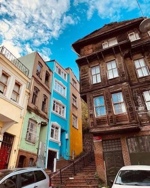 Bu evlere bakarak hangi Türk dizisine ait olduklarını bulabilir misin?