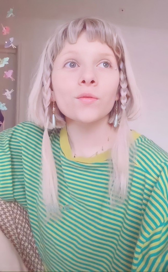 Aurora çok tatli kadin değil mi ya?