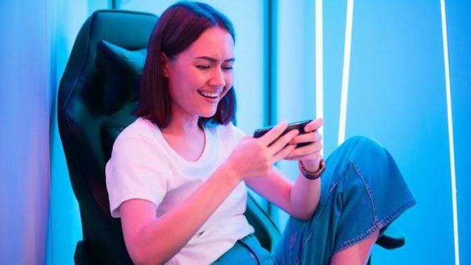 Telefonda hangi oyunları oynuyorsunuz?