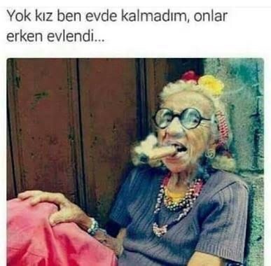 Erkeklerin 30’undan sonra evlenmesi normalken, neden kadınlara evde kalmış muamelesi yapılır?