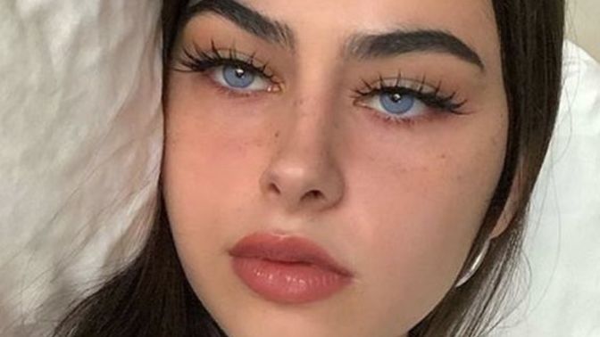 Renkli lens takanlar hakkında ne düşünüyorsunuz?