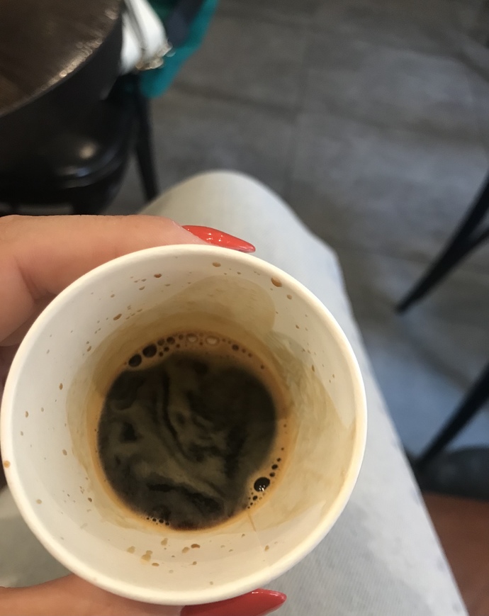 Eniştenize kahve ısmarlayacaktım ama bilin bakalım ne eksik?