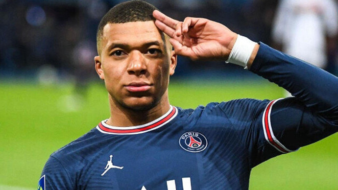 Size göre hangisi daha iyi: Mbappe mi, Dybala mı?