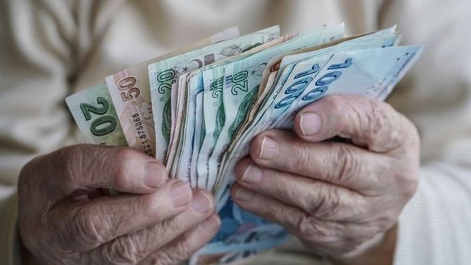 Emeklilere yapılacak zam oranı yüzde 25 oldu! Sizce yeterli bir oran mı?