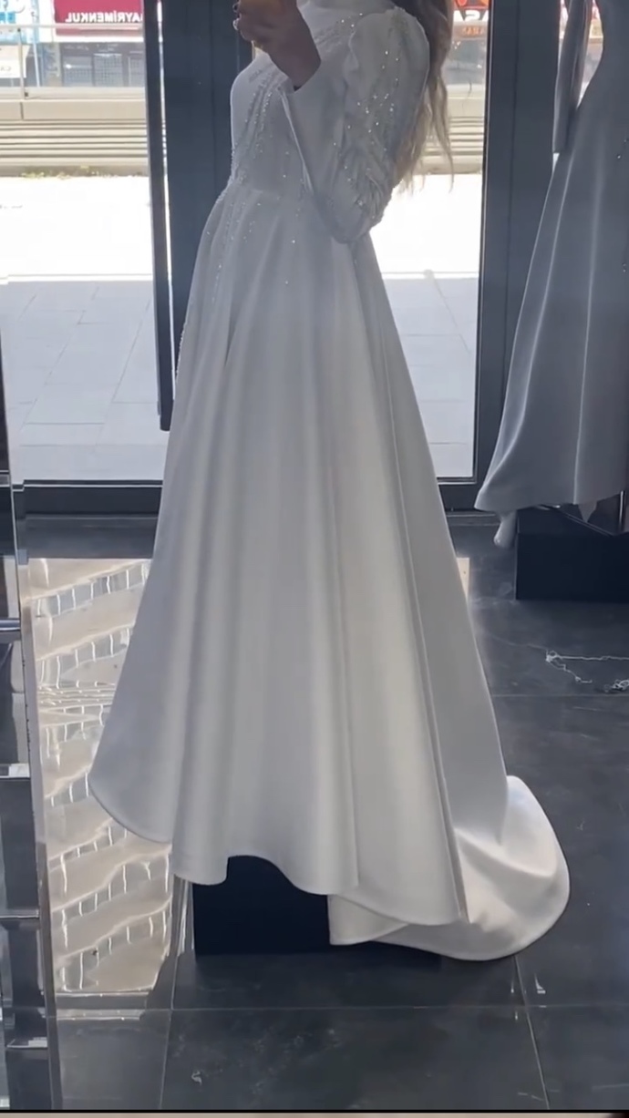 Nikah için hangi gelinlik daha güzel?