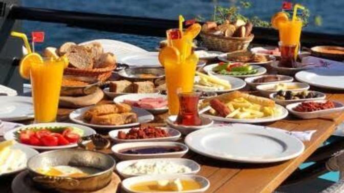 Günaydın.. 🌞 Sabah kahvaltıda hangi içeceği tercih edersiniz?