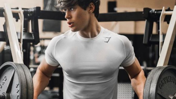 Öğretmenlik mezunuyum ama fitness eğitmenliği yapıyorum. Okudu, atanamadı diye eleştirilerden nasıl etkilenmem?