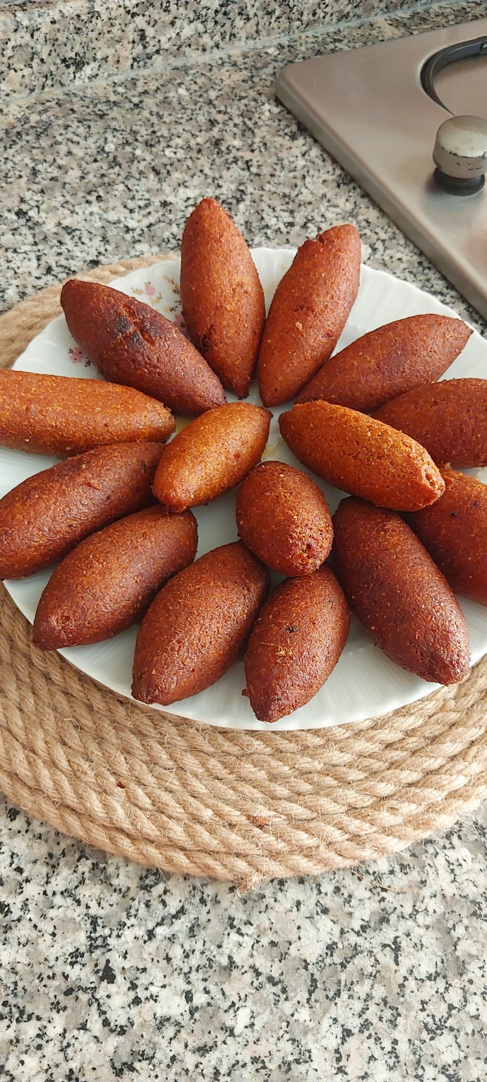 İçli köfte mi daha çok seversiniz, çiğ köfte mi?
