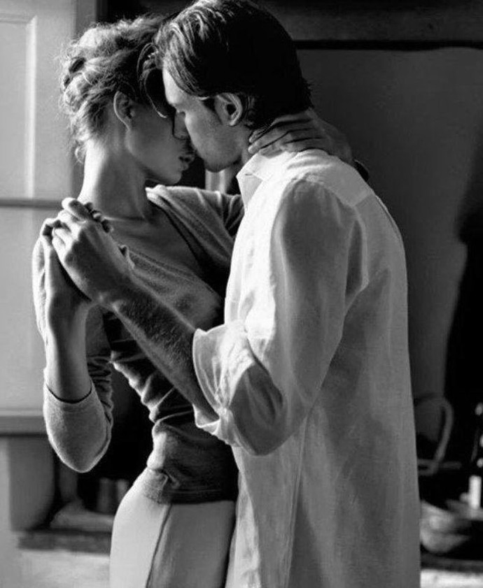 Sana kendini bambaşka hissettiren biri oldu mu?