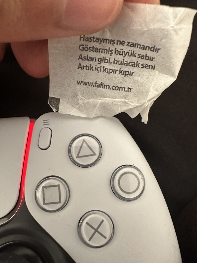 Sakızlarda çıkan falları okur musun?