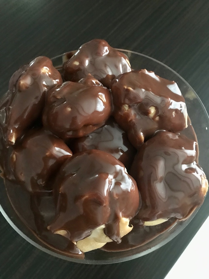 Profiterol sever misin? Bu saatte yer misin?