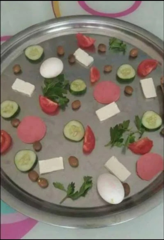 Serpme kahvaltı görgüsüzlük müdür?