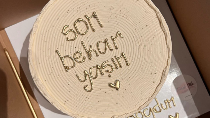 Nişanlımın doğum günü pastasına hangi yazıyı yazdırsam?
