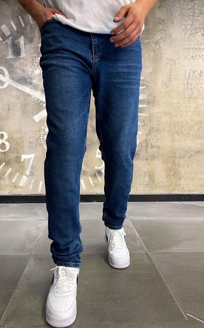 Kızlar erkeklere kargo pantolonmu yakışır yoksa kot pantolonmu yakışıyor ?