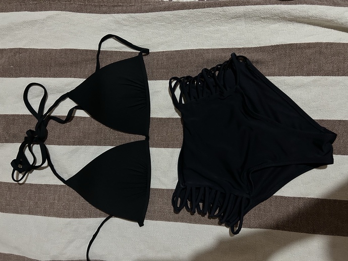 Bu bikini altına hangi üst olur sizce?