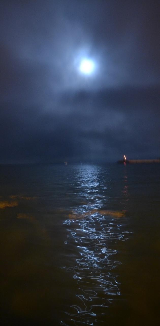 Gece göle/denize girer misiniz?