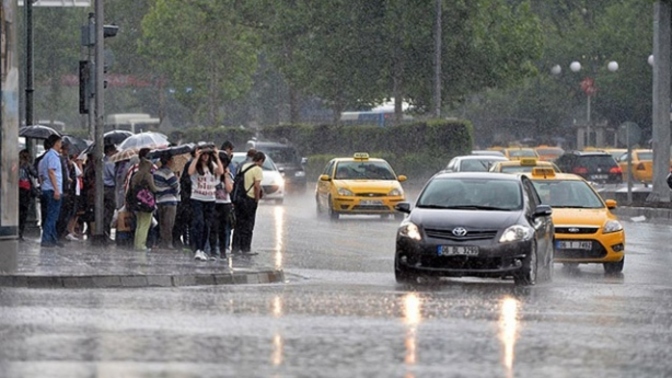 Yurdun bazı kesimlerine yağmur yağıyor, yaşadığınız şehirde durumlar nedir?