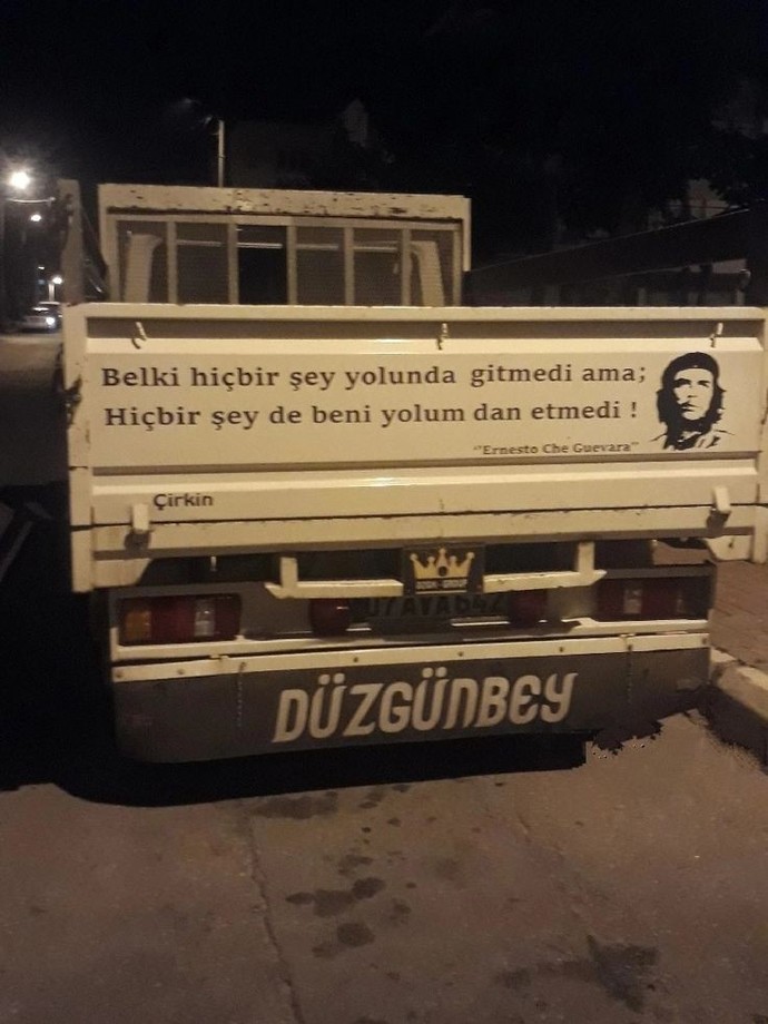 Kamyon arkası bir söz paylaşmak ister misin?