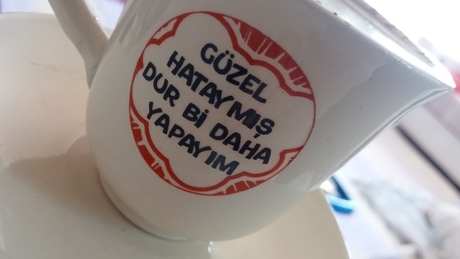 Hata olduğunu bildiğiniz hâlde tekrar, tekrar yaptığınız şey?