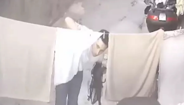 Bağcılarda iç çamaşırı sapığı görüldü! Sizce buna ne ceza verilebilir?