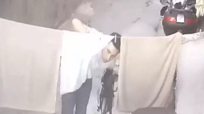 Bağcılar'da iç çamaşırı sapığı görüldü! Sizce buna ne ceza verilebilir?