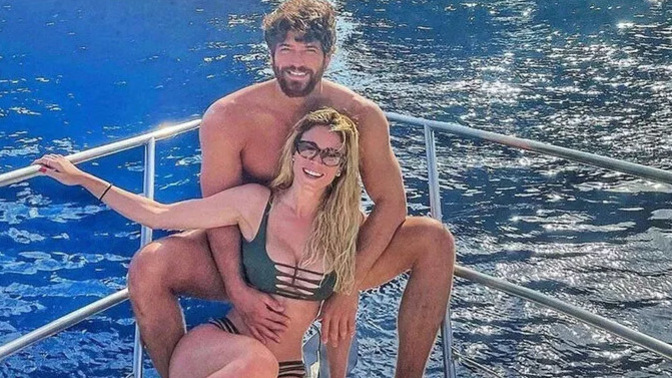 Sevgiliniz ile tatile çıkmanıza aileniz müsaade eder mi?