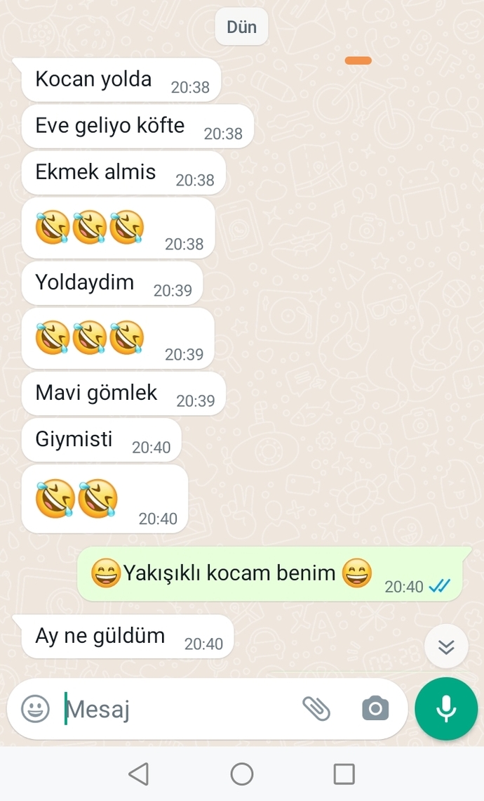Eşinize/Sevgilinize dikkat kesilen insanlara cevabınız ne oluyor?