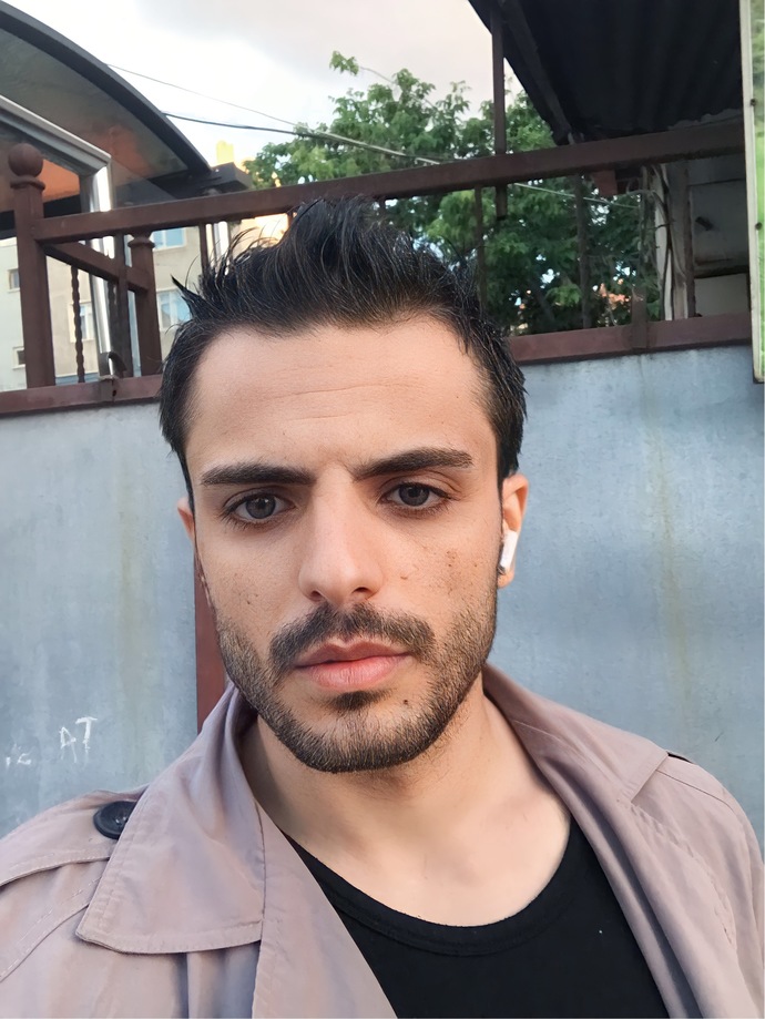 Yakışıklı mıyım sizcee?