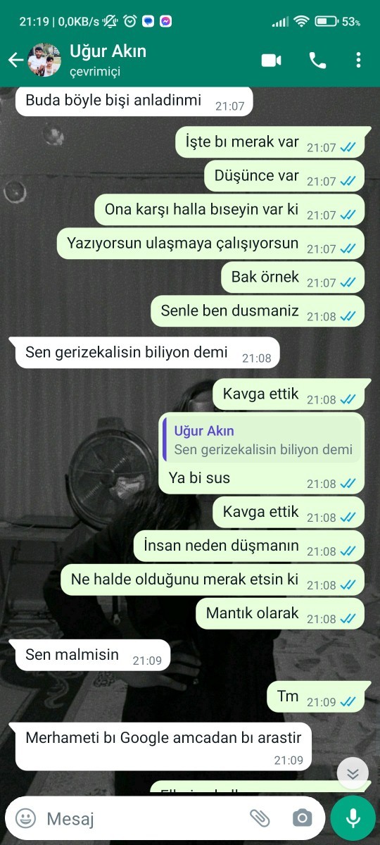 Kendini kandirmiyor mu?