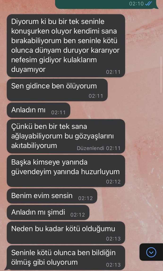 Erkek arkadaşımın sadece kavga ettik ve ben yalnız kalmak istedim diye böyle yapması normal mi?